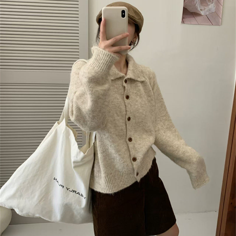 Stand Collar Wooden Buckle Sweater Women's Soft Glutinous Lapel