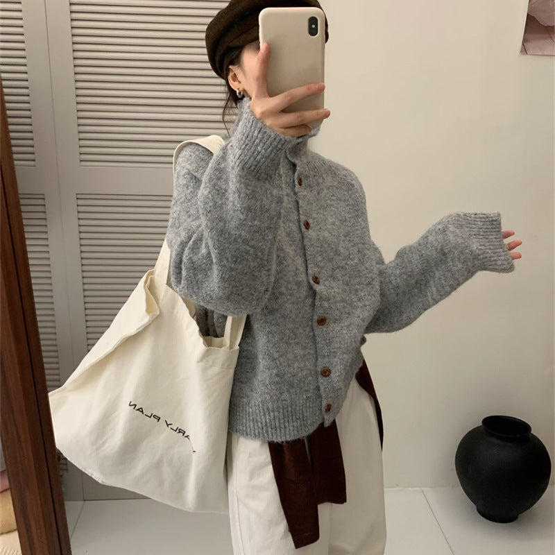 Stand Collar Wooden Buckle Sweater Women's Soft Glutinous Lapel